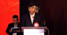 'जनतालाई महामारीबाट जोगाउन सरकार निरन्तर लागिरहेको छ'